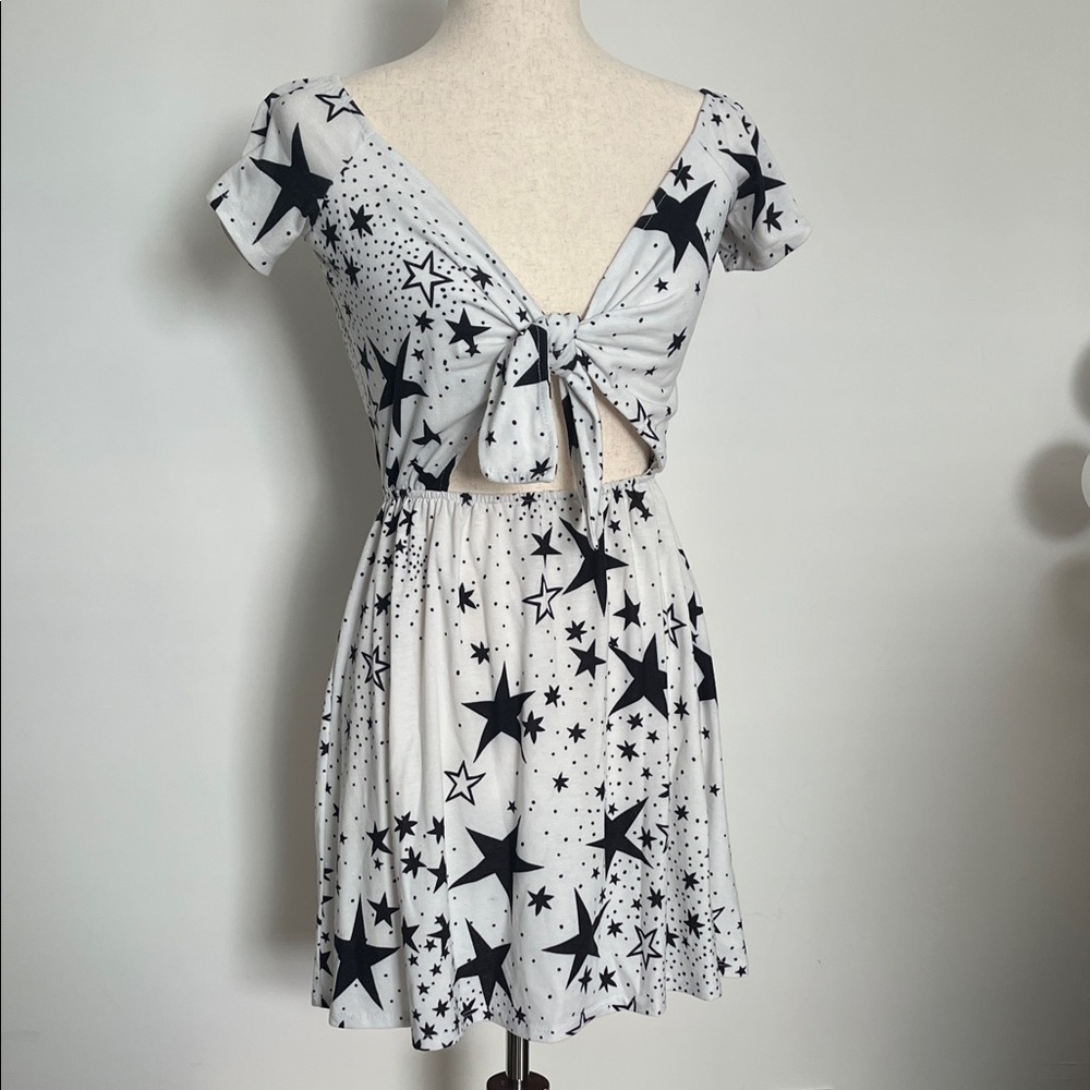 Black and white star dress with front tie and cutout